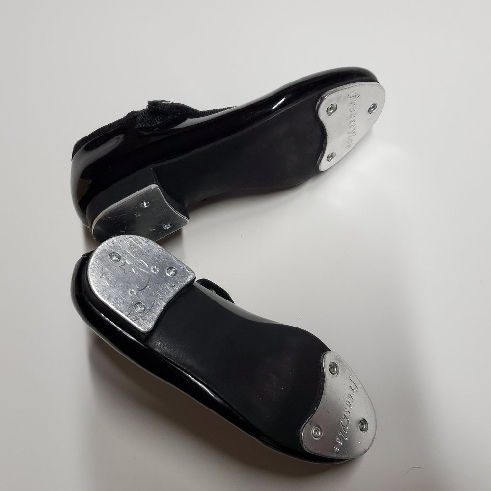 Freestyle Black Tap Shoes Size 9 Girls